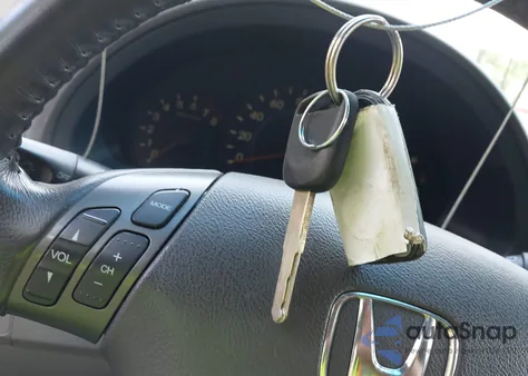 2010 Honda Odyssey Ex-L z USA, uszkodzony, nr VIN 5FNRL3H67AB027479